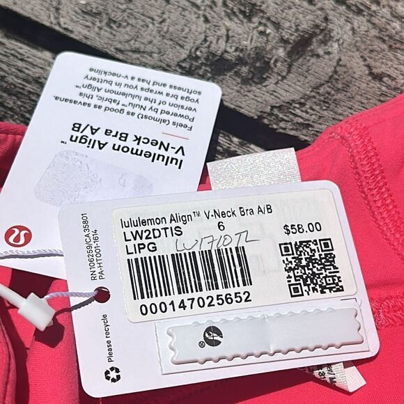 Lululemon Align V-Neck Bra Light Support, A/B Cup Lip Gloss pink size 6 NWT - Picture 7 of 7